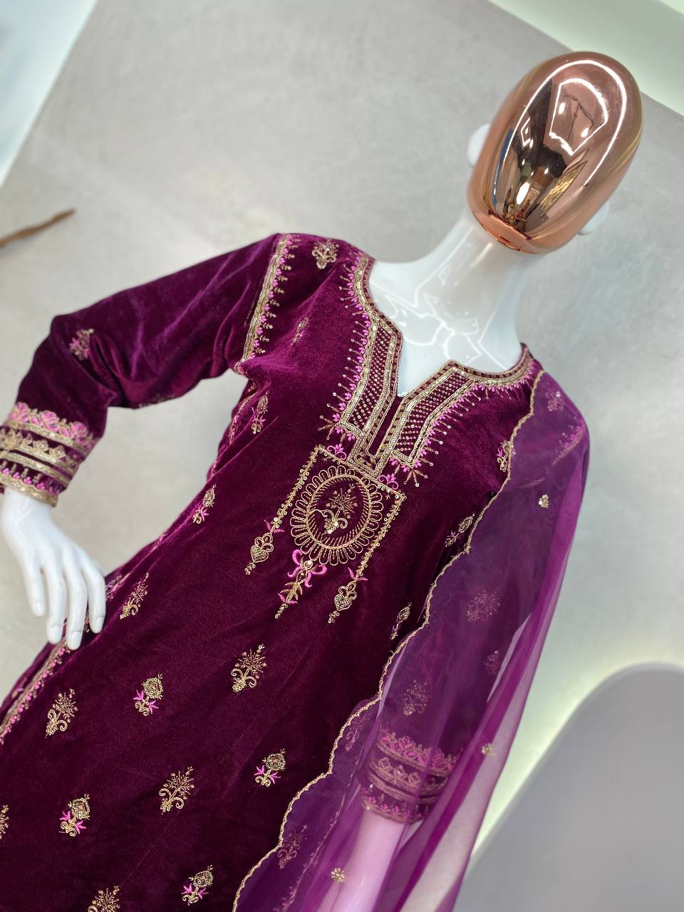 "Winter Wedding Velvet Cording Sequin Embroidery Suit with Dupatta – Elegant and Stylish"