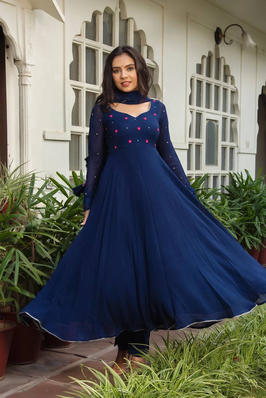 Floral Georgette Anarkali with Embroidered Neckline & Lace Dupatta – Elegant & Effortless