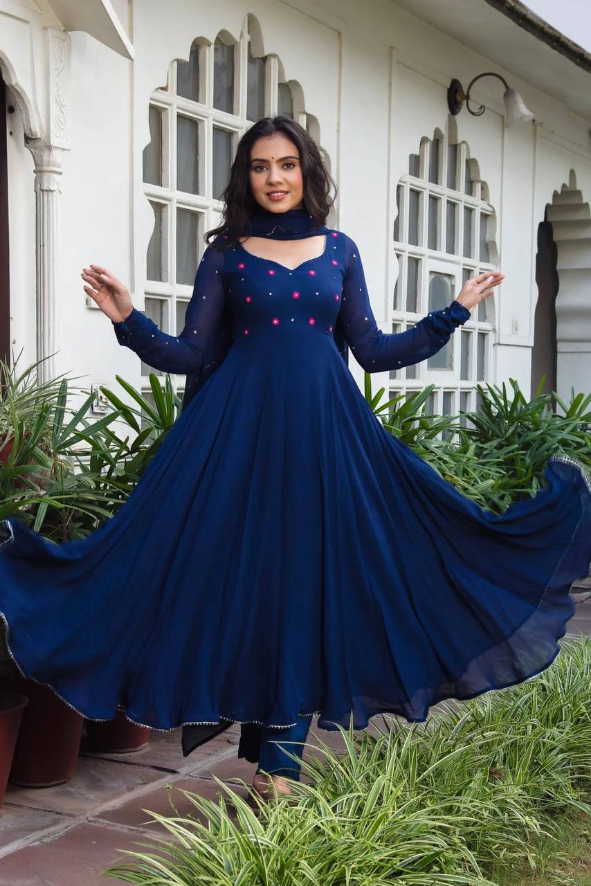 Floral Georgette Anarkali with Embroidered Neckline & Lace Dupatta – Elegant & Effortless