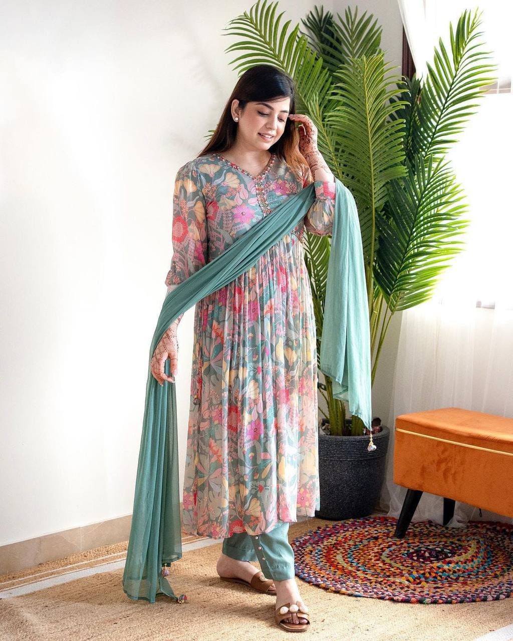 Elegant Green Floral Alia Cut Suit Set with Mirror Work & Chiffon Dupatta – Festival Special