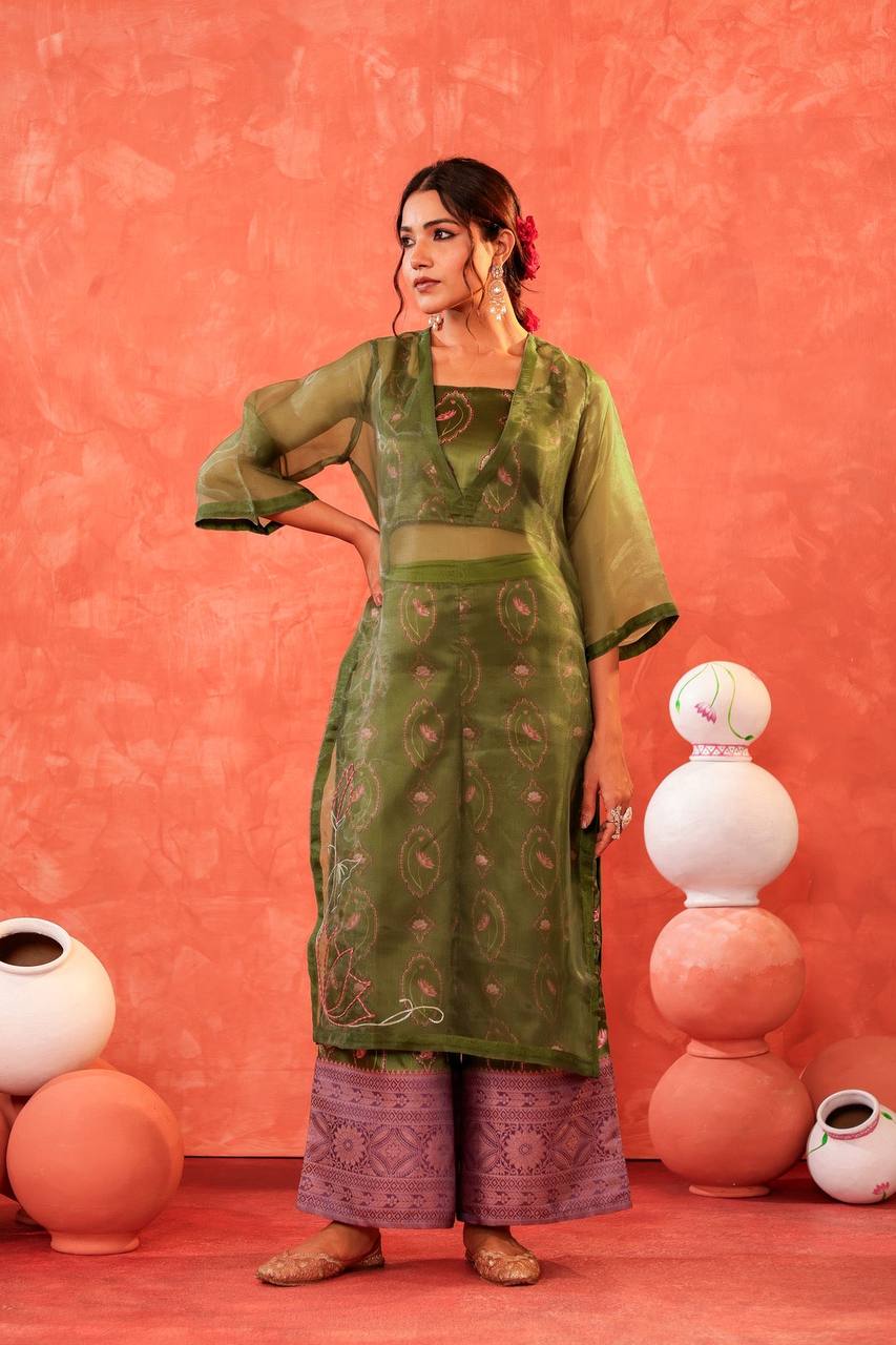 Exquisite Mehndi Green Embroidered Kurti & Palazzo Set