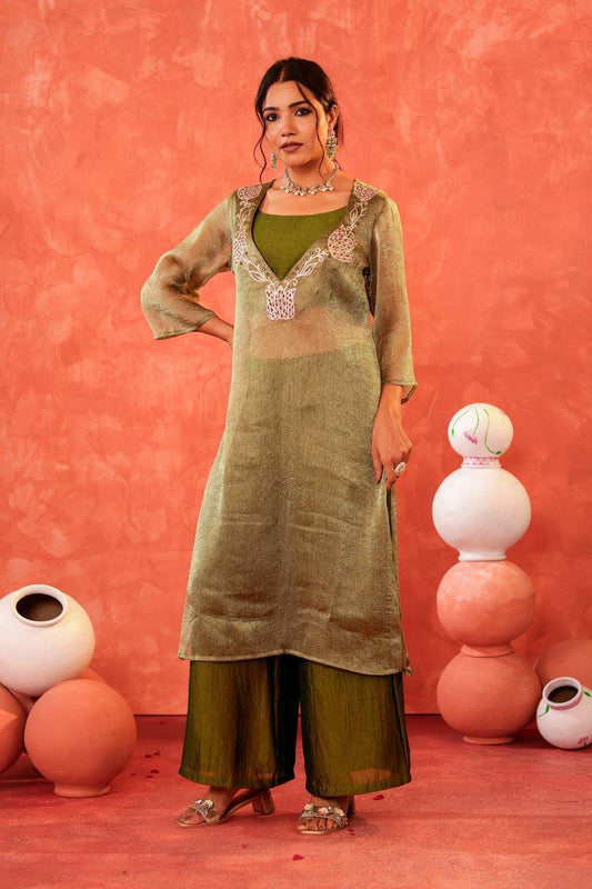 Chic and Comfortable: Embroidered Double-Layer Mehndi Tunic