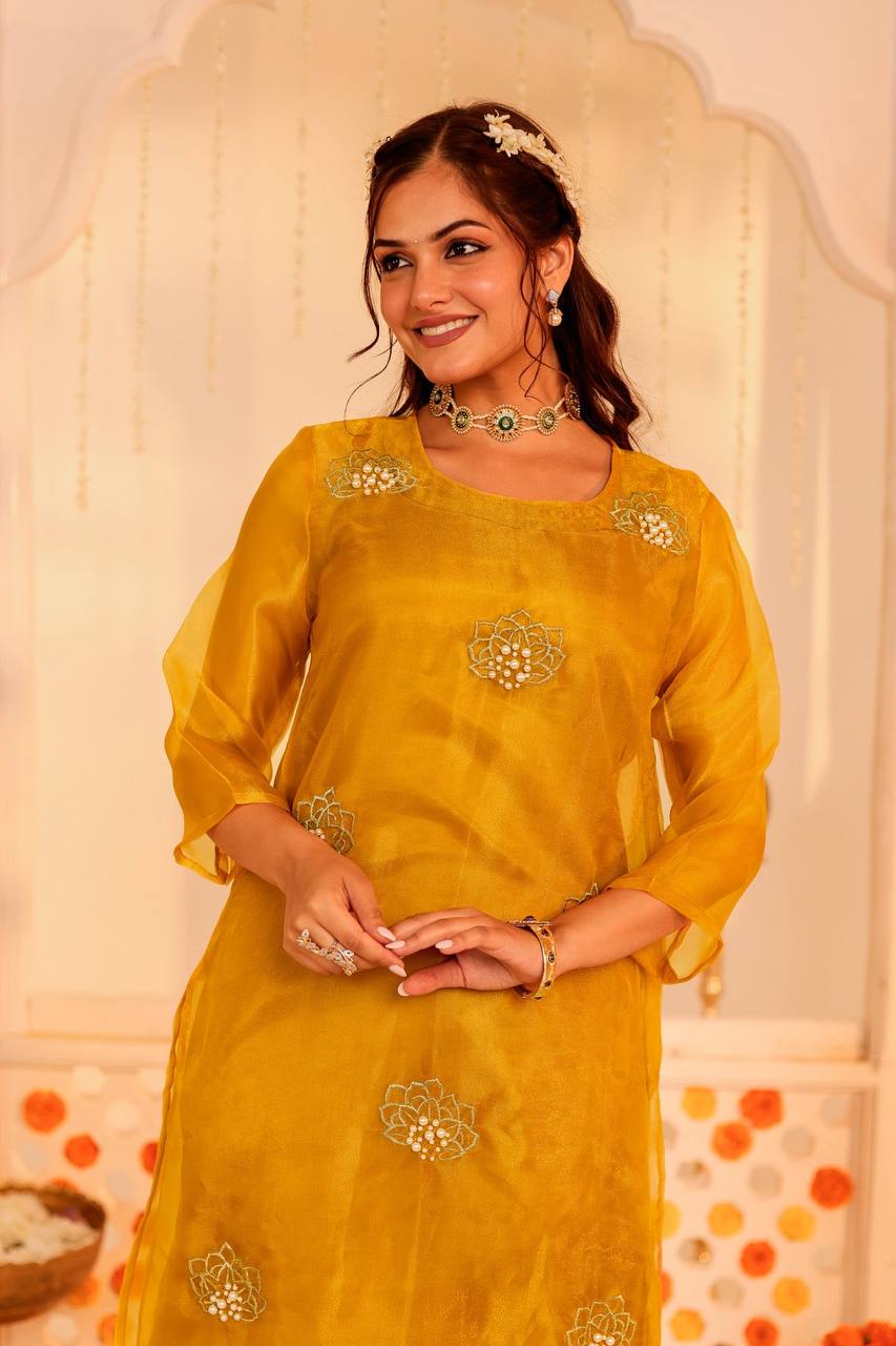 Vibrant Mustard Kurta & Palazzo Set – Festive Glam Redefined Radiant Mustard Ensemble – Perfect for Festive Occasions