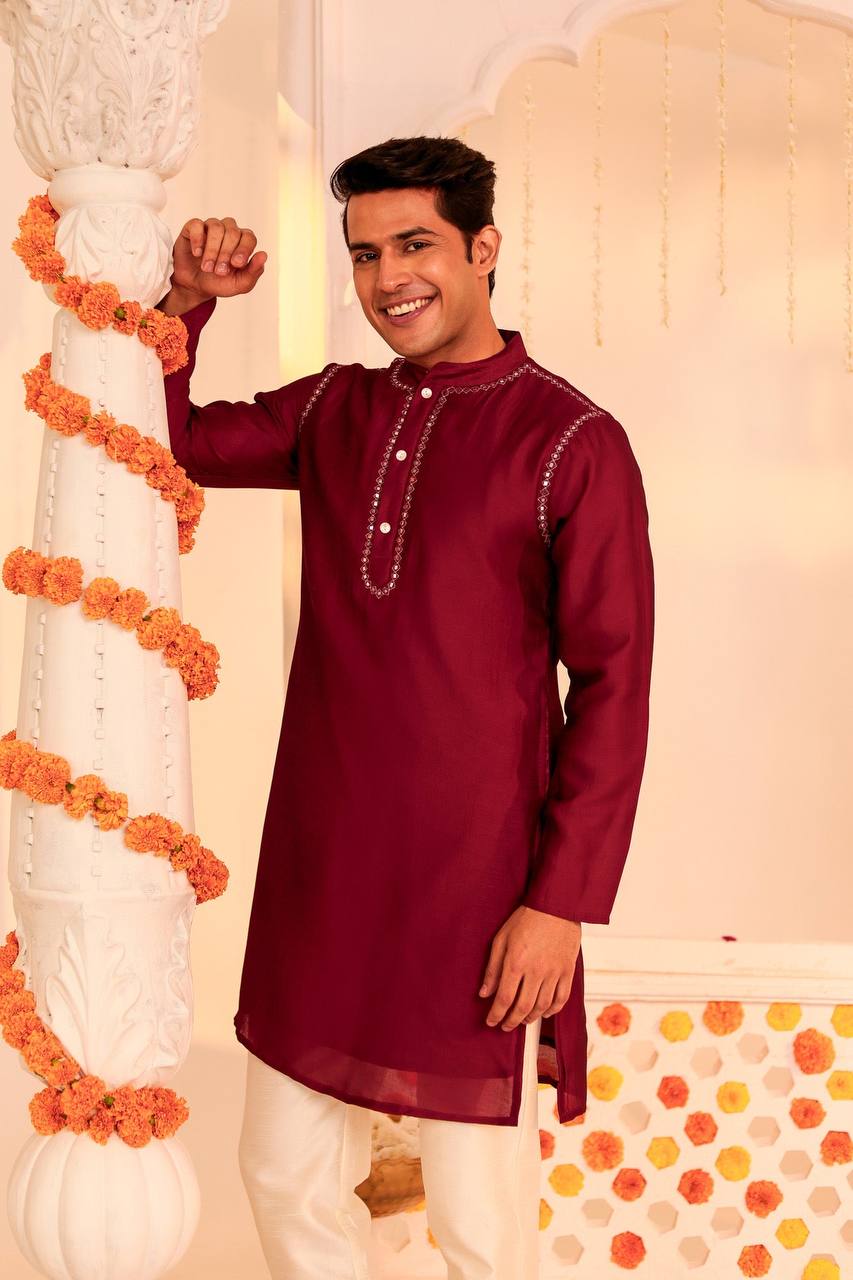 Maroon Silk Embroidered Men's Kurta – Perfect for Celebrations Celebrate in Grace: Maroon Festive Men's Kurta