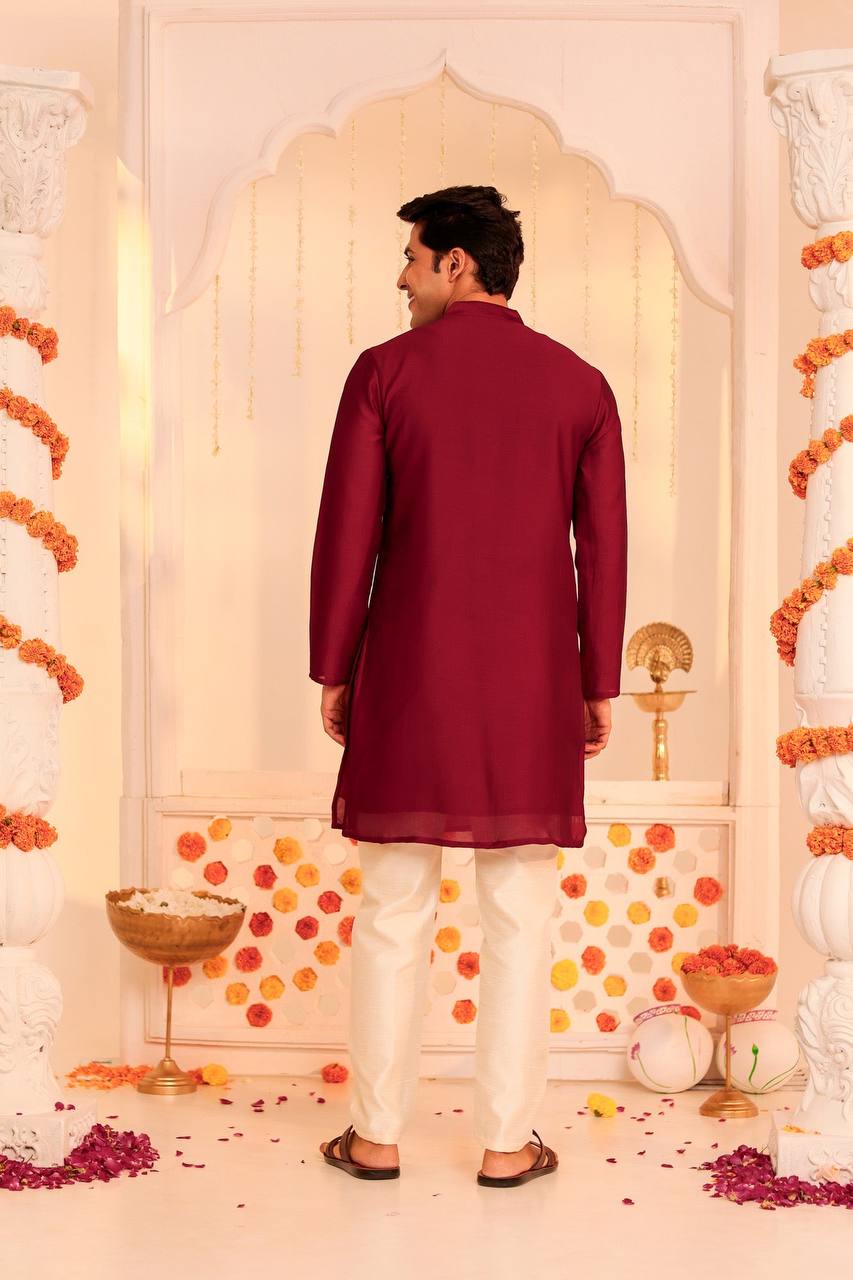 Maroon Silk Embroidered Men's Kurta – Perfect for Celebrations Celebrate in Grace: Maroon Festive Men's Kurta