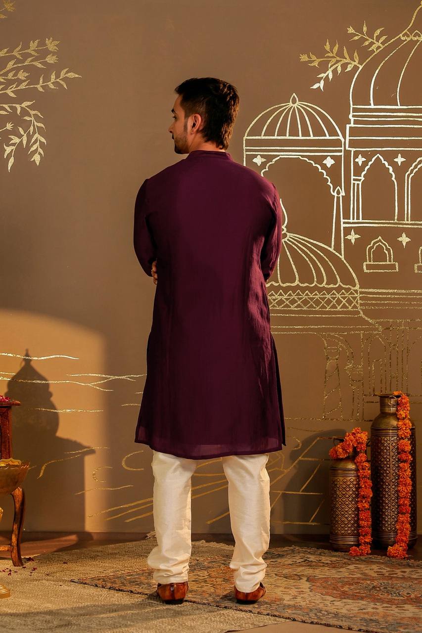 Regal Magenta Silk Kurta – Perfect for Festive Celebrations Elegant Hand-Embroidered Magenta Silk Kurta for Men