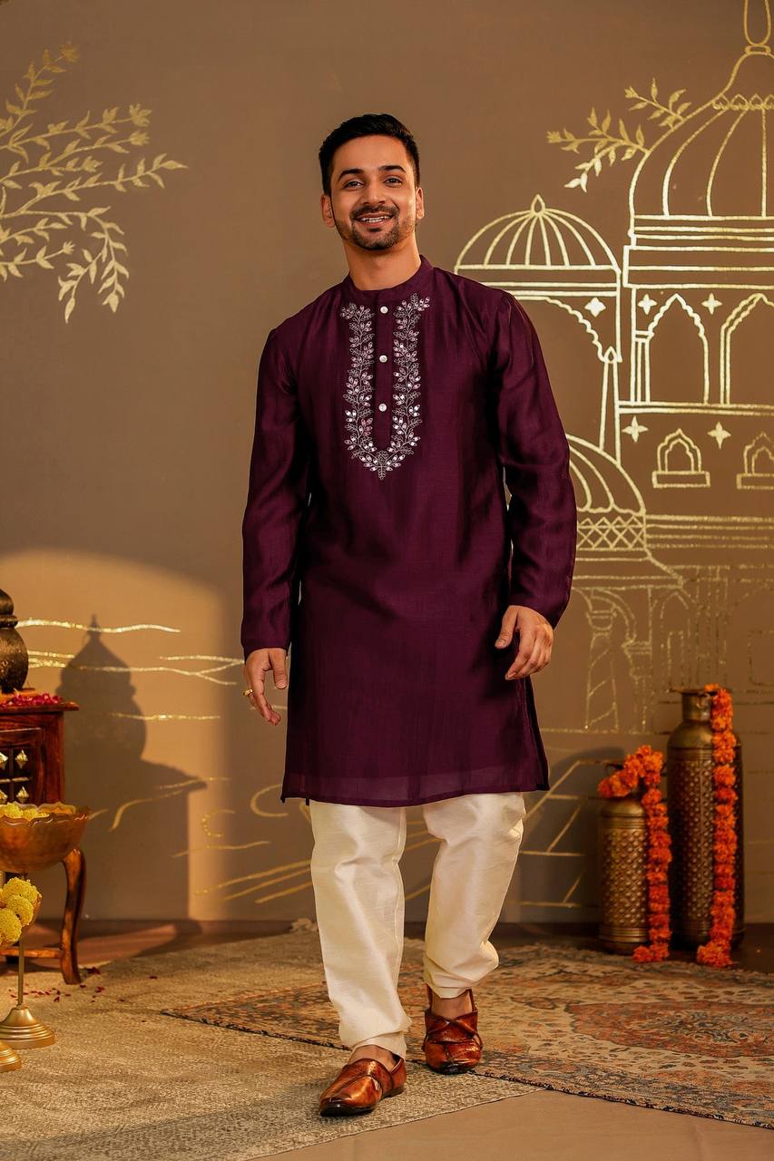 Regal Magenta Silk Kurta – Perfect for Festive Celebrations Elegant Hand-Embroidered Magenta Silk Kurta for Men