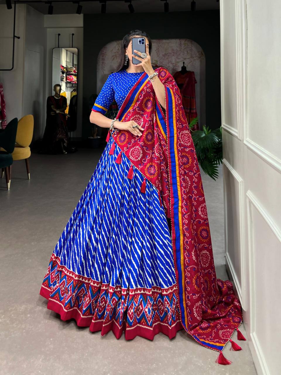 "Exquisite Gujarati Navratri Lehenga Set with Lehariya Dupatta & Traditional Print Detailing"