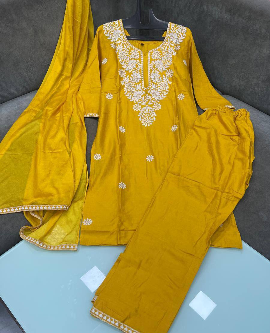 Elegant Embroidered Flared Rayon Suit Set with Nazneen Dupatta – A Perfect Blend of Grace and Tradition